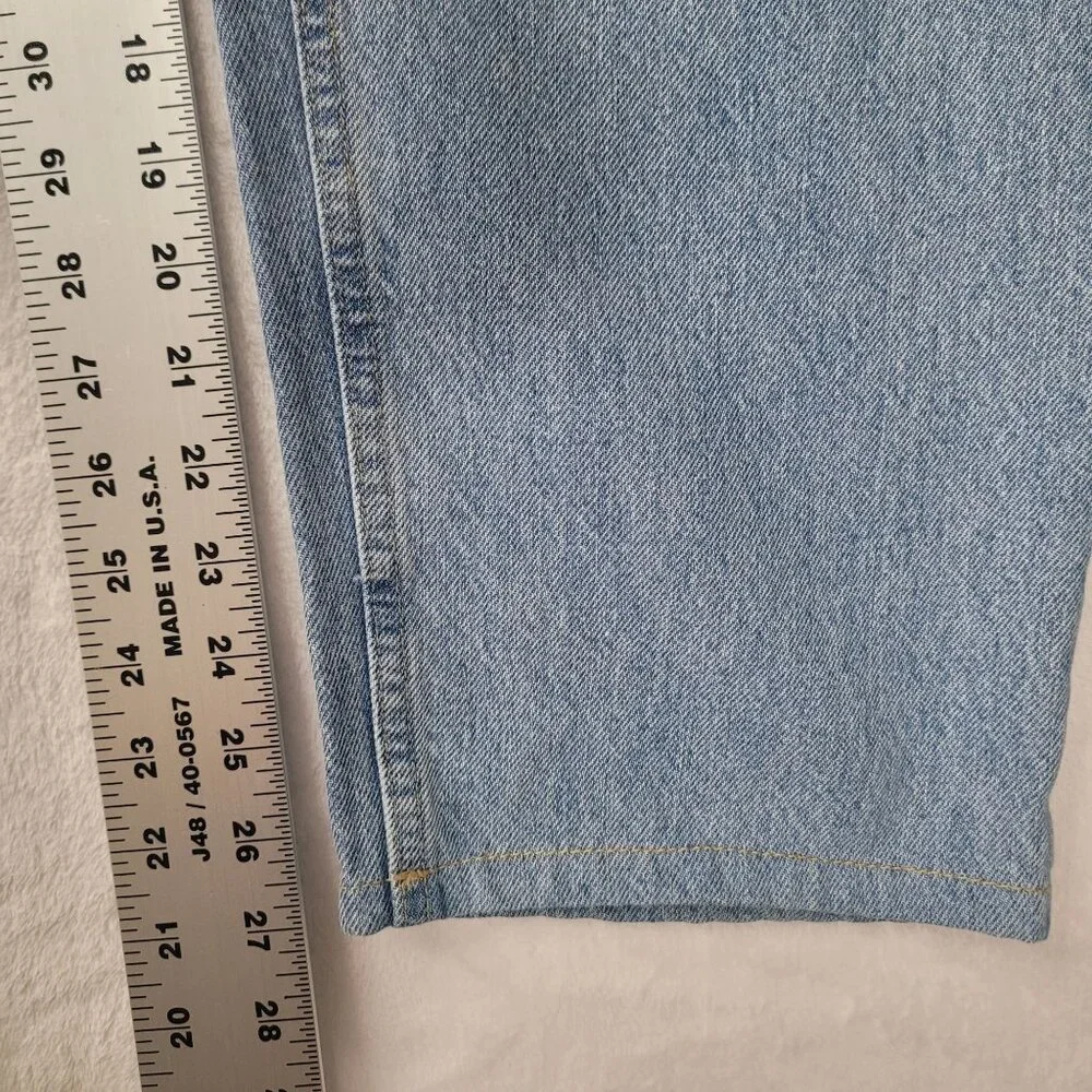 Lands End Women's Regular Fit Light Wash Denim Jeans Size 14x29 Reg - Picture 10 of 12